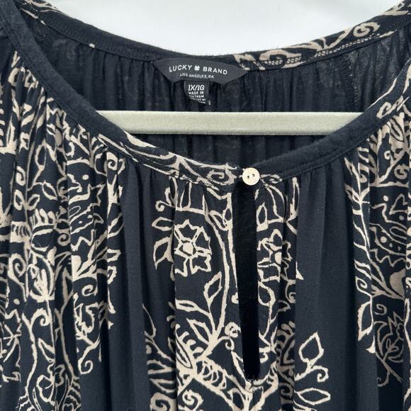 Lucky Brand Boho Print Keyhole Top Size 1X Black Multi Artsy Lightweight Viscose - Picture 4 of 9